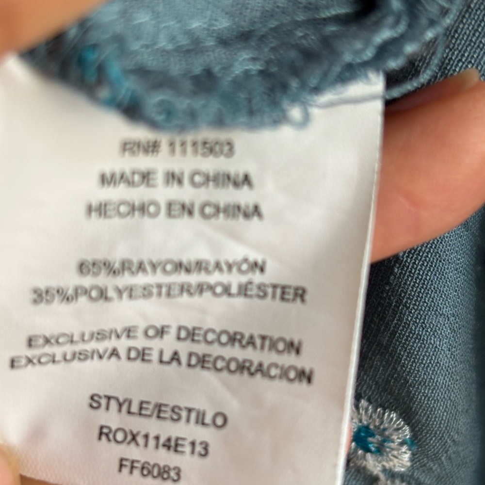Figueroa & Flower Blue Floral Top for Women small size - Picture 12 of 13